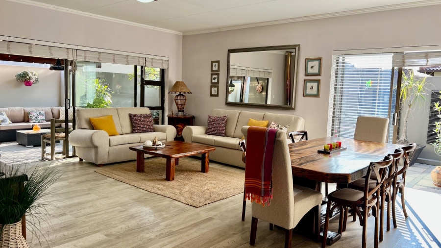 3 Bedroom Property for Sale in Earls Court Lifestyle Estate Western Cape